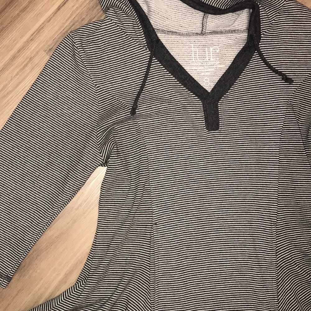 Sweatshirt - Picture 3 of 3